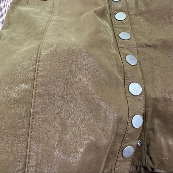 Free People  Faux Leather Skirt  Brown Button-Front Size 6 - Picture 11 of 13